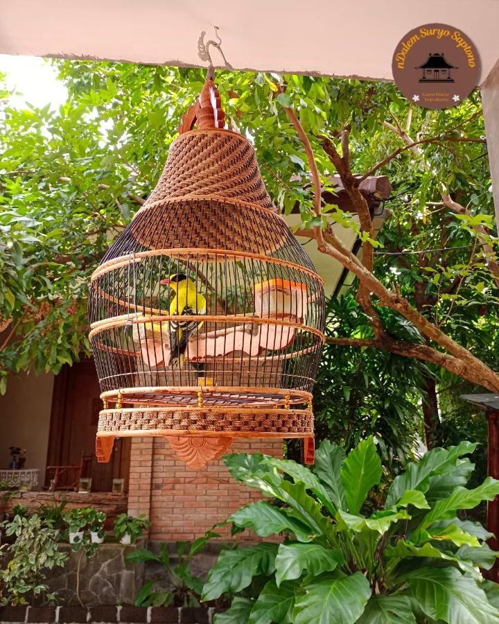 Ndalem Suryo Saptono Guest House Tugu Exterior foto