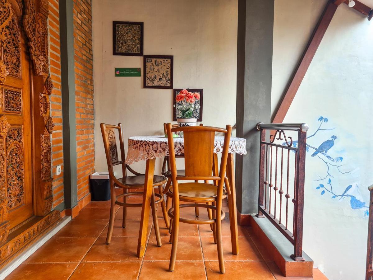 Ndalem Suryo Saptono Guest House Tugu Exterior foto