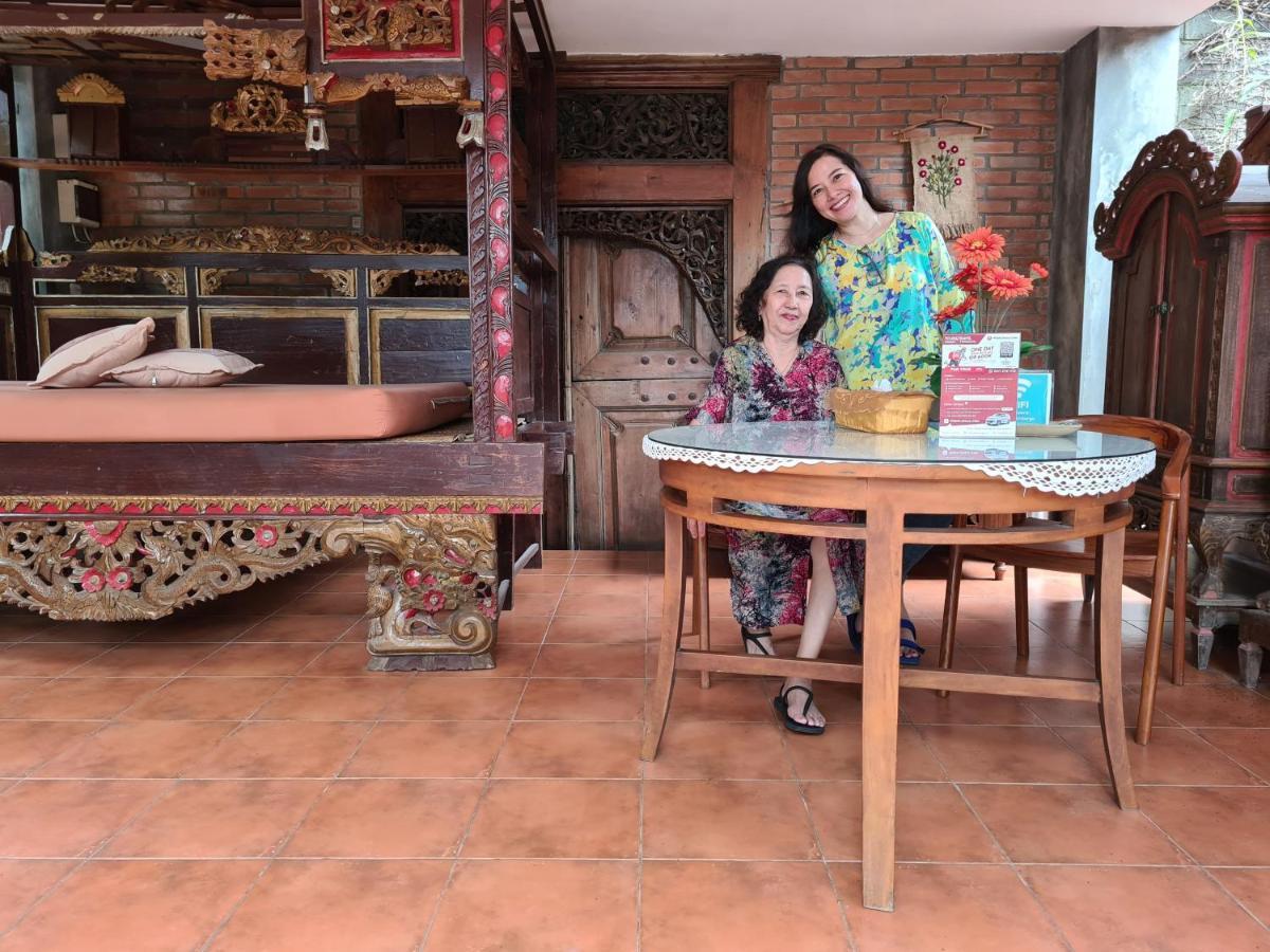 Ndalem Suryo Saptono Guest House Tugu Exterior foto